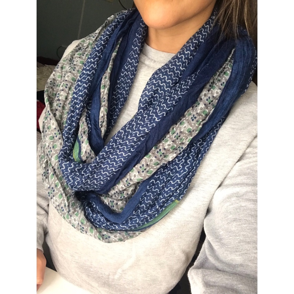 Blue/Gray patterned infinity Scarf